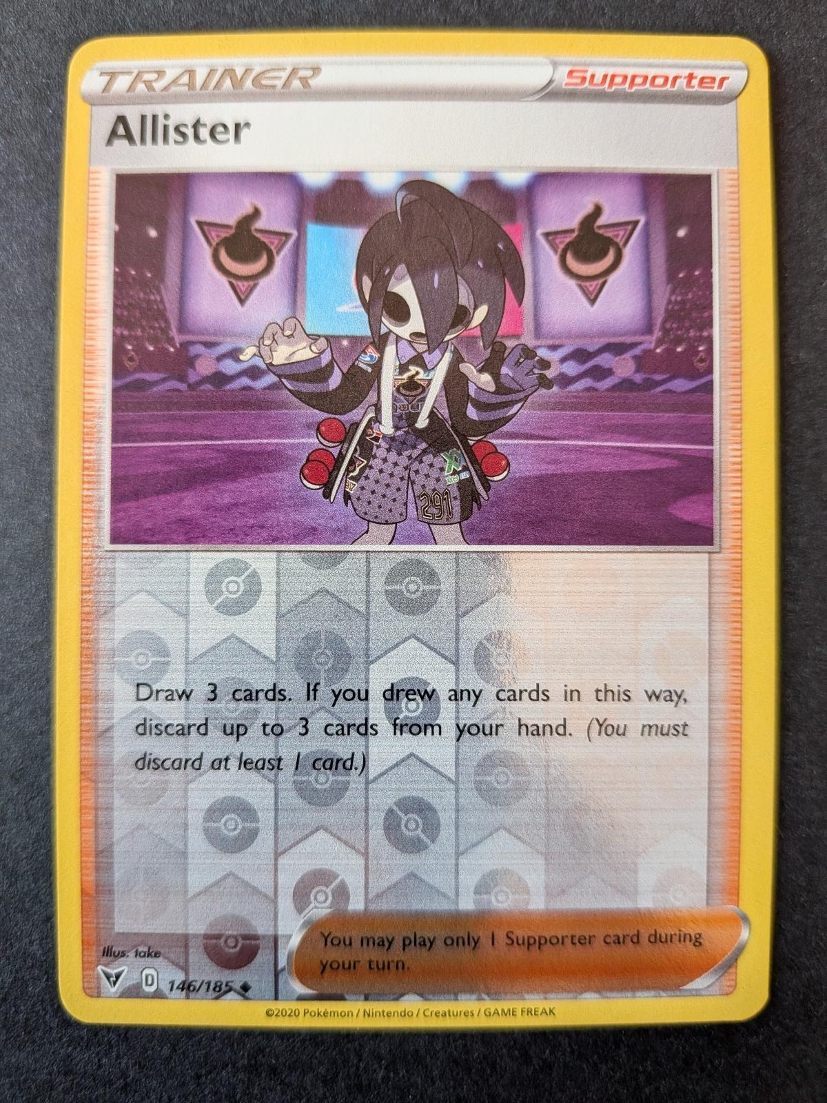 Allister 146/185 Uncommon Vivid Voltage Pokemon Lightly Played